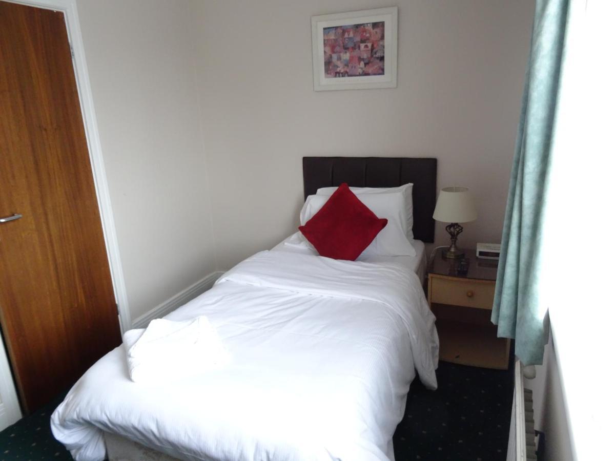 Aj Bed & Breakfast
